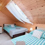 Lodge Jelonek - Ogrzewane, Klimatyzowane, Balia-jacuzzi