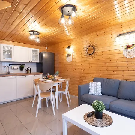 Lodge Jelonek - Ogrzewane, Klimatyzowane, Balia-jacuzzi Władysławowo