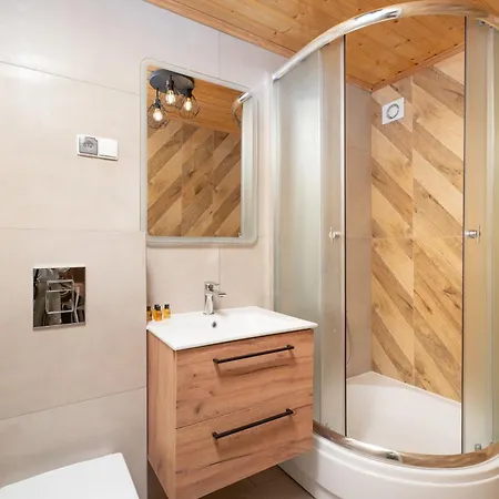 Jelonek - Ogrzewane, Klimatyzowane, Balia-jacuzzi Władysławowo