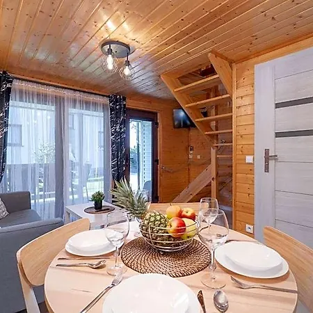 Jelonek - Ogrzewane, Klimatyzowane, Balia-jacuzzi Lodge
