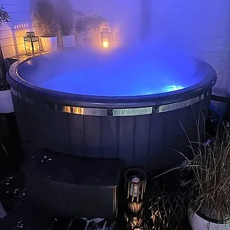 Lodge Jelonek - Ogrzewane, Klimatyzowane, Balia-jacuzzi *