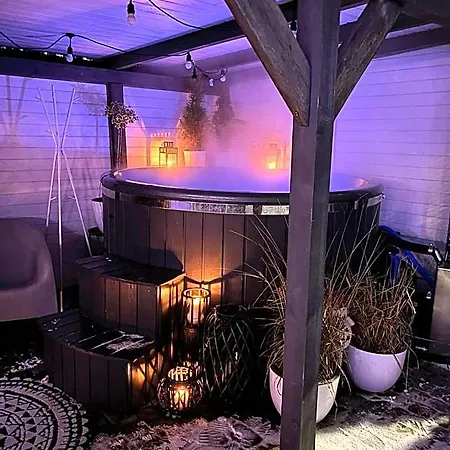 Jelonek - Ogrzewane, Klimatyzowane, Balia-jacuzzi * Władysławowo
