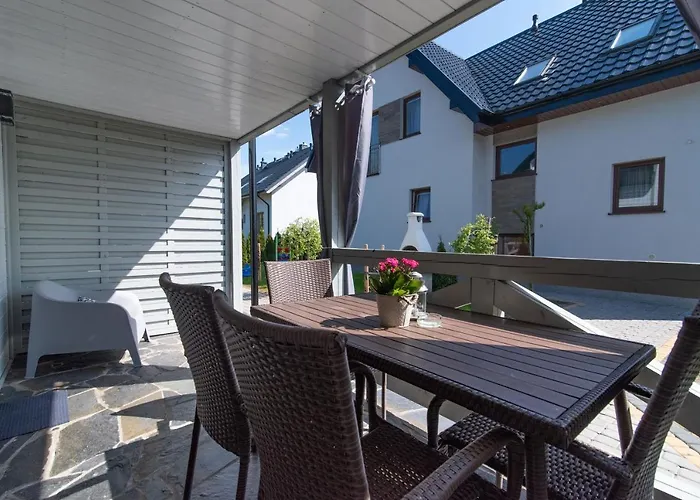 Jelonek - Ogrzewane, Klimatyzowane, Balia-jacuzzi Lodge *