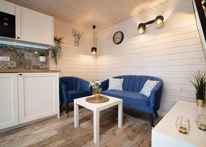 Jelonek - Ogrzewane, Klimatyzowane, Balia-jacuzzi Lodge *