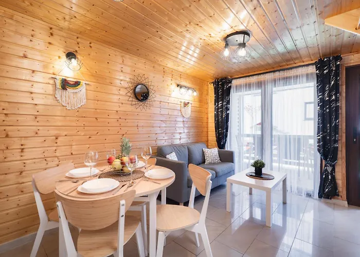 Jelonek - Ogrzewane, Klimatyzowane, Balia-jacuzzi Lodge Władysławowo